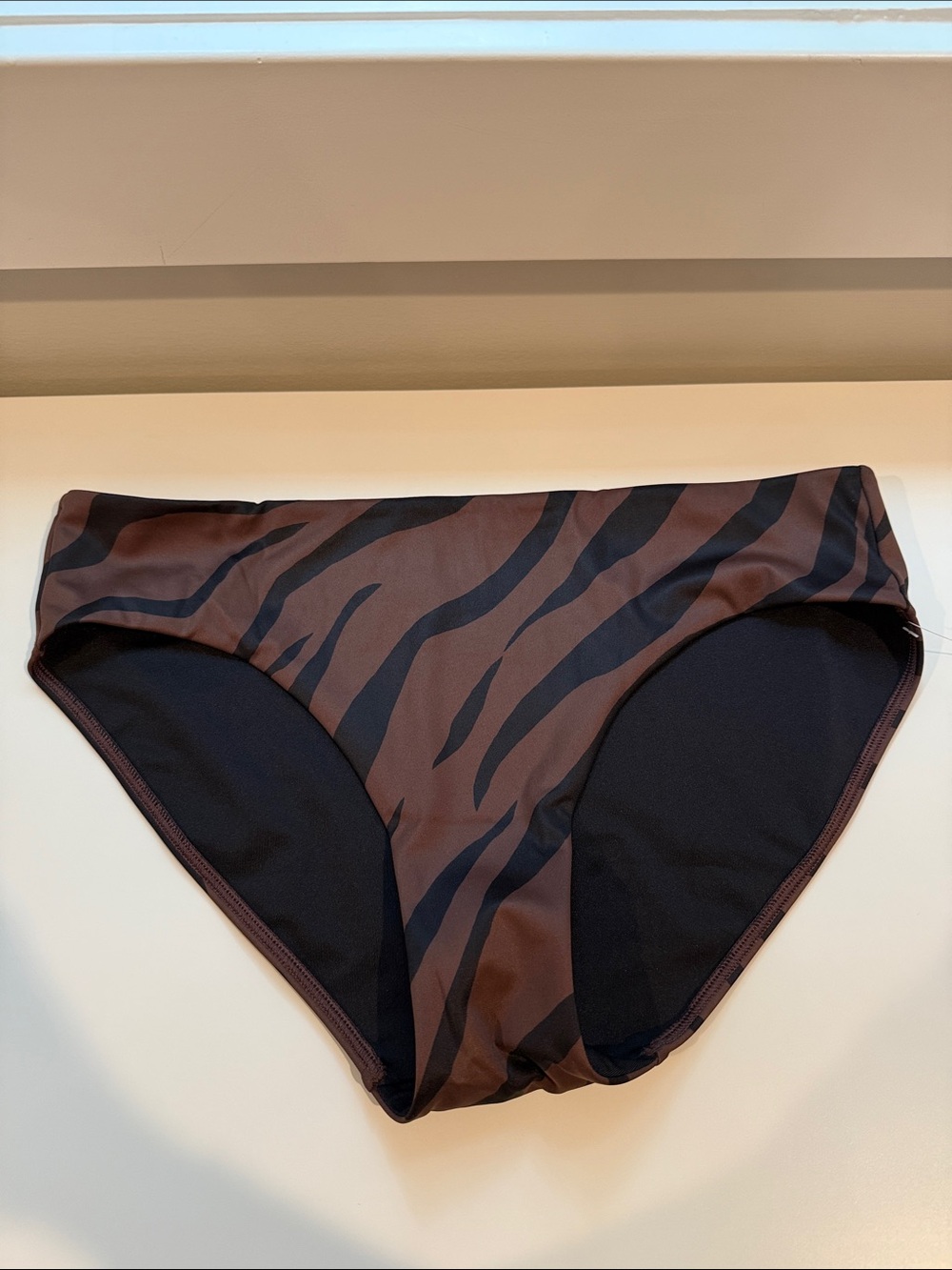 Athleta Hipster Full Swing Bottom in 
Prima Woodland Zebra